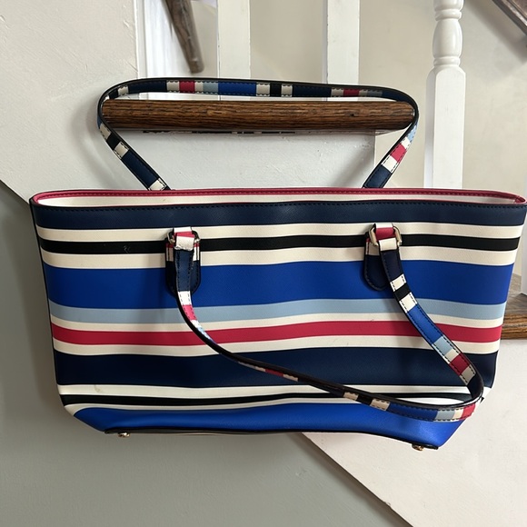 Kate Spade purse - Picture 2 of 10